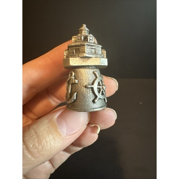 Vintage Pewter Thimble Souvenir; Chesapeake Bay, VA; Lighthouse - Picture 4 of 9